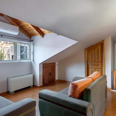 De Bosset Two-storey Apartment